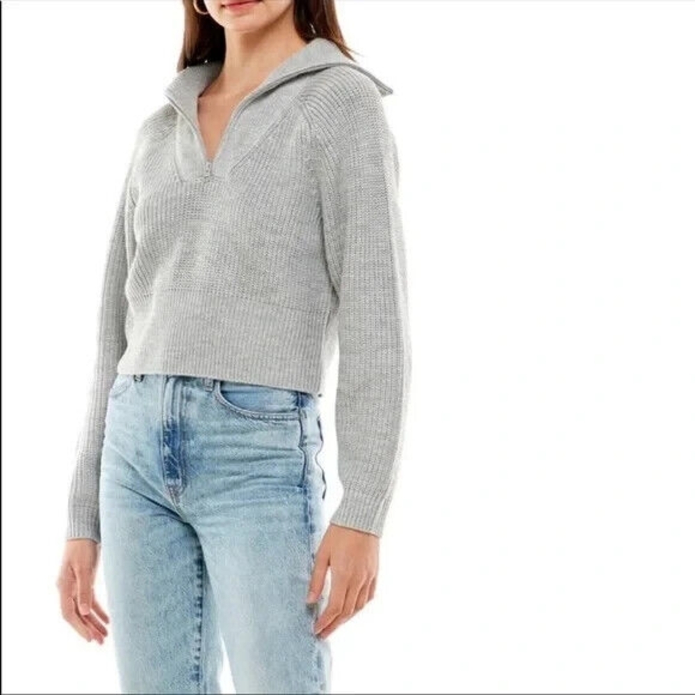 Wayf Gray V-Neck Sweater Classic Knit